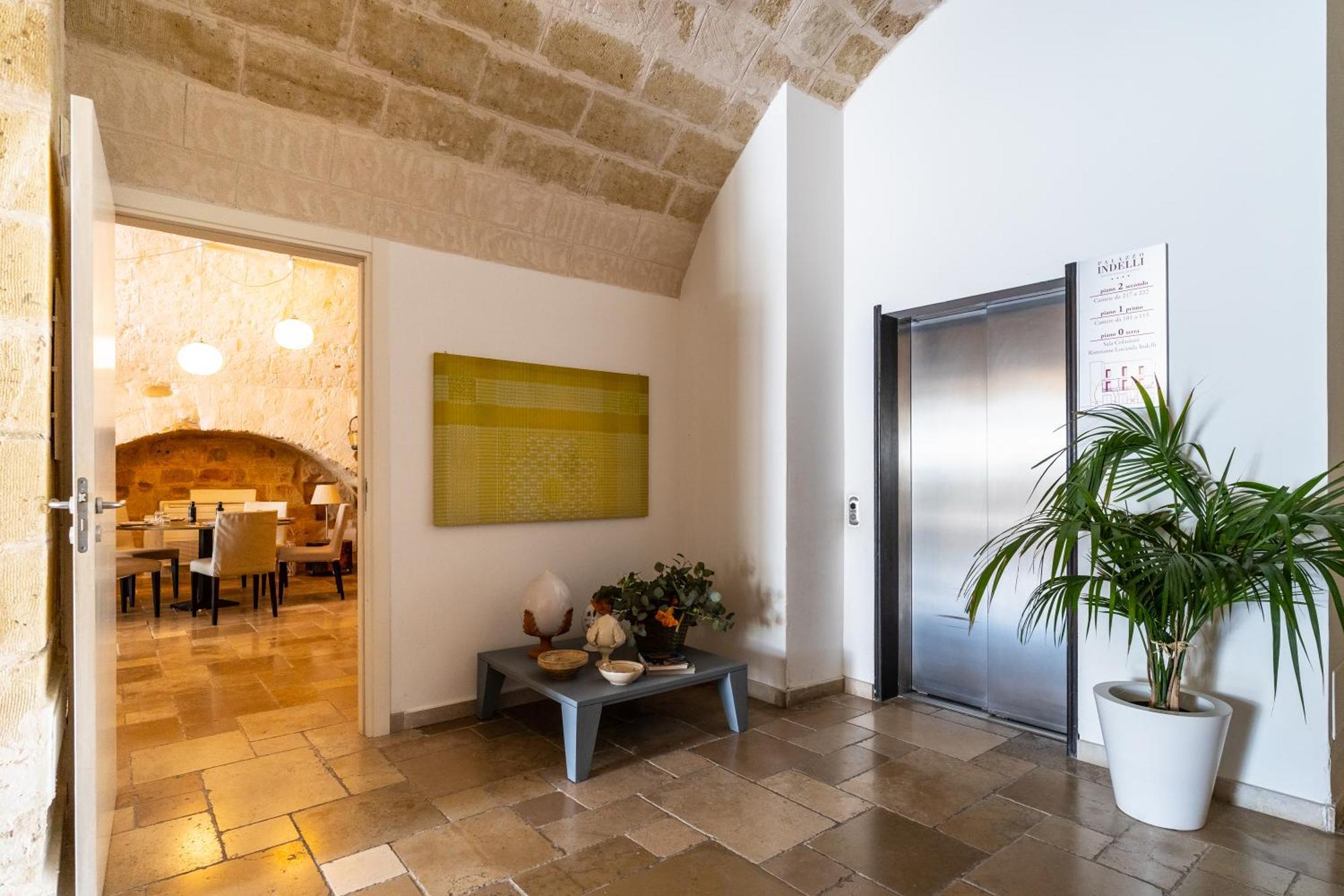 Palazzo Indelli 4*